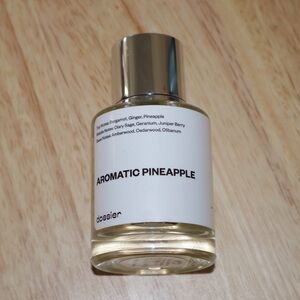 Dossier AROMATIC PINEAPPLE spray YSL